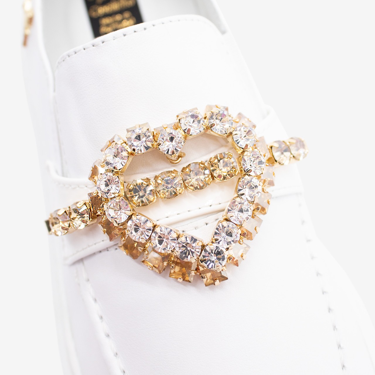 Mocassin Fall in Love