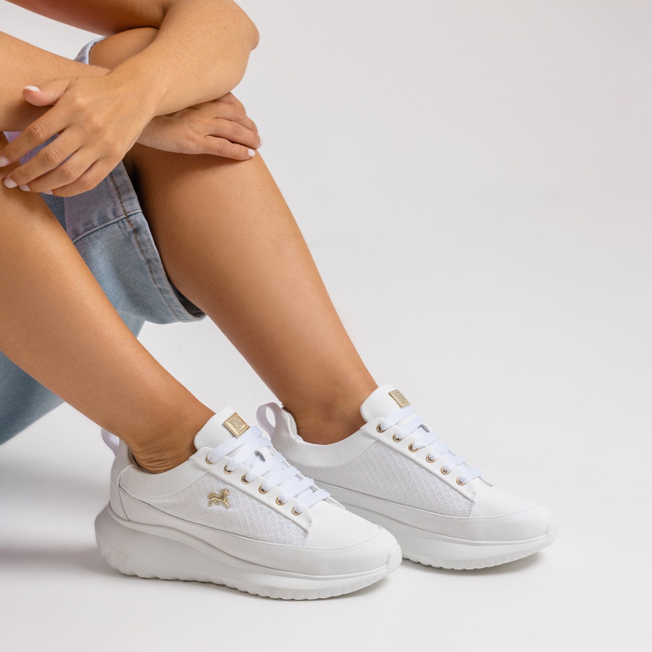 Powerwalk Sneakers