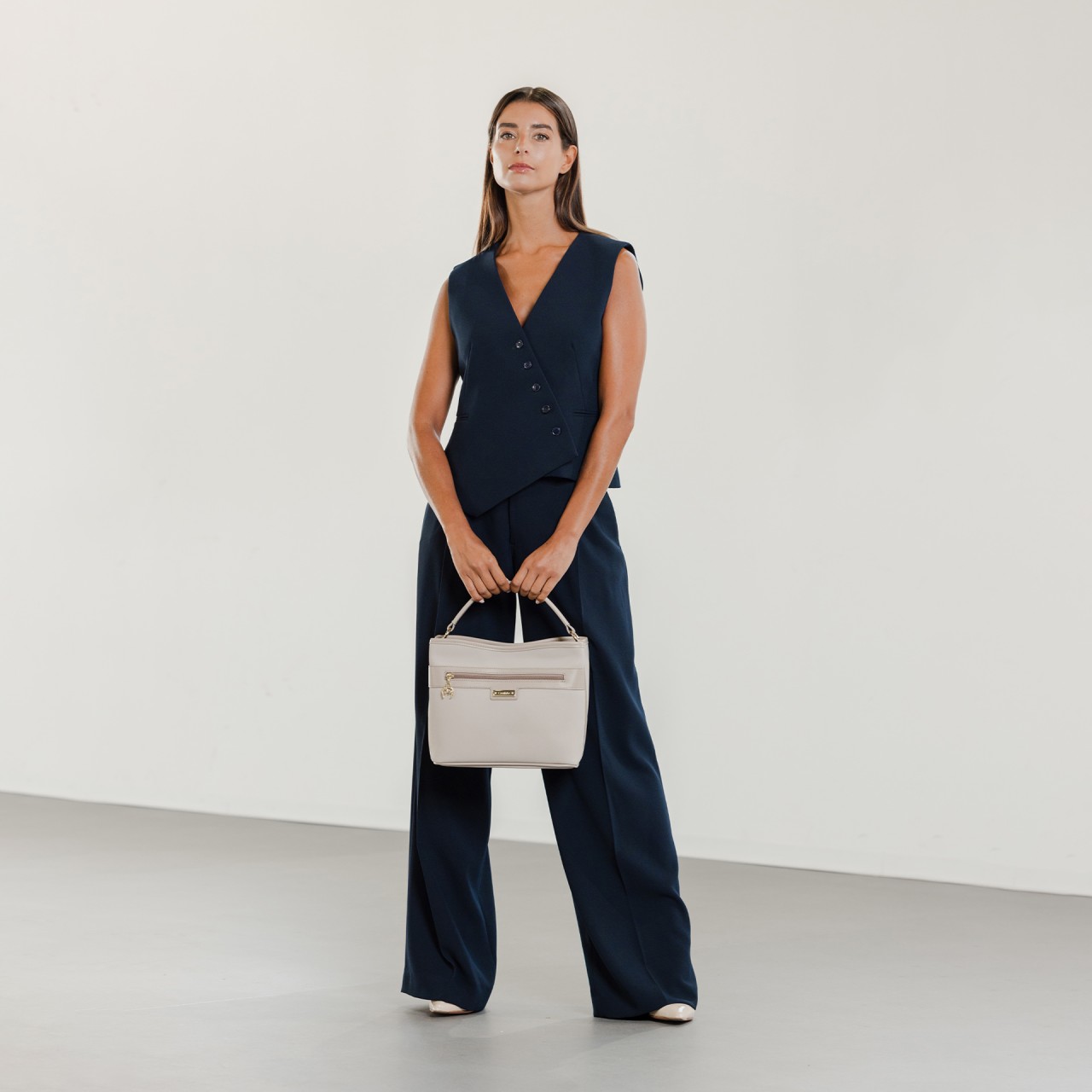 La Vie Handbags