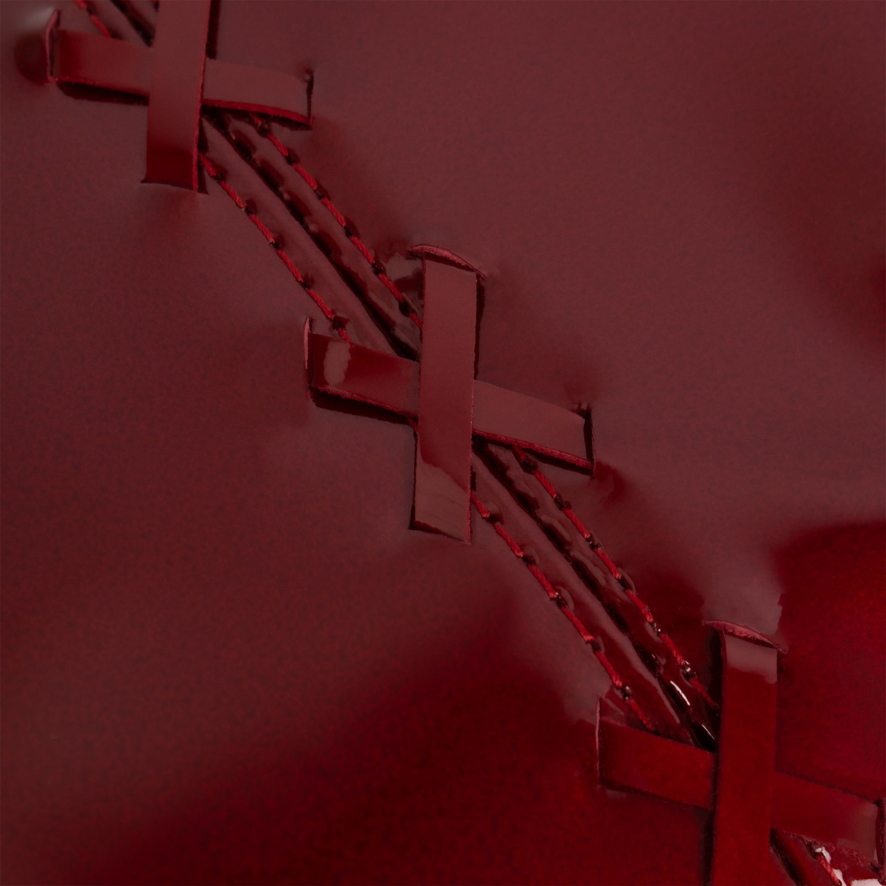 Mala de M�o Midnight Rouge